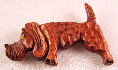 BP118 carved wood huntin' dog pin